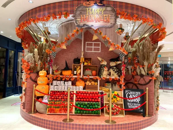 Mô hình điêu khắc Halloween tại Takashimaya 5