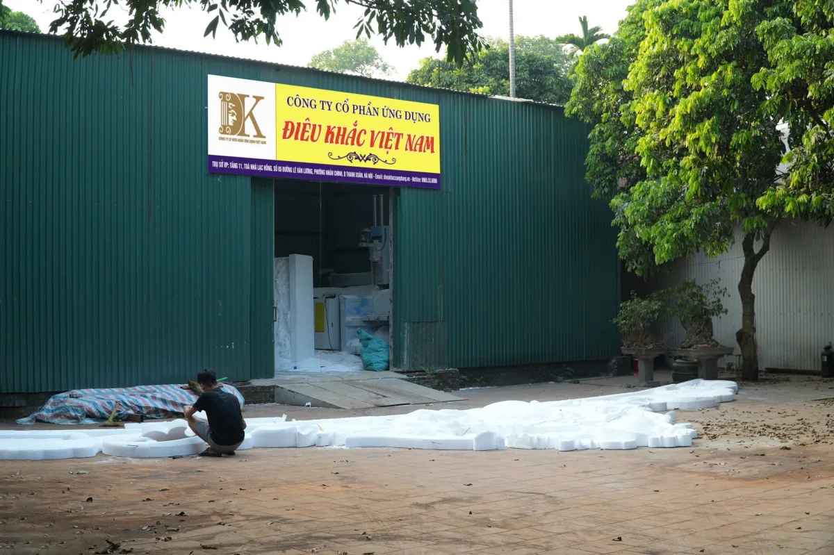 Hình ảnh xưởng sản xuất mô hình điêu khắc composite
