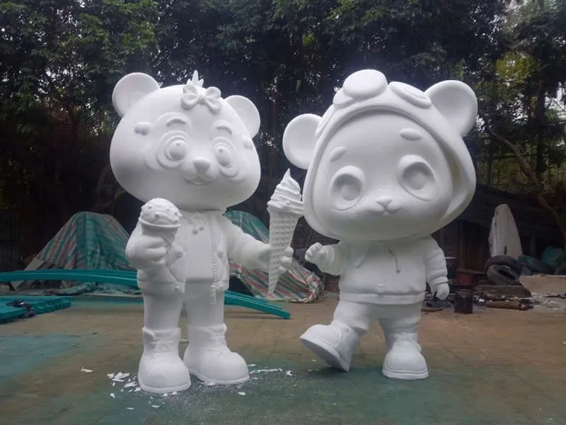 MÔ HÌNH BỐN CHÚ GẤU TẠI VINHOMES GOLDEN AVENUE MÓNG CÁI