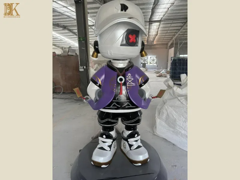 Hình robot màu trắng đen mặc áo tím với các đường chia thân cách điệu